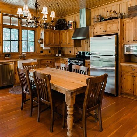 Lake Creek Lodge Camp Sherman Экстерьер фото