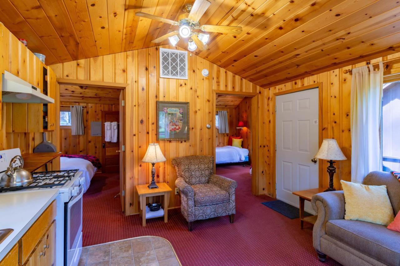 Lake Creek Lodge Camp Sherman Экстерьер фото